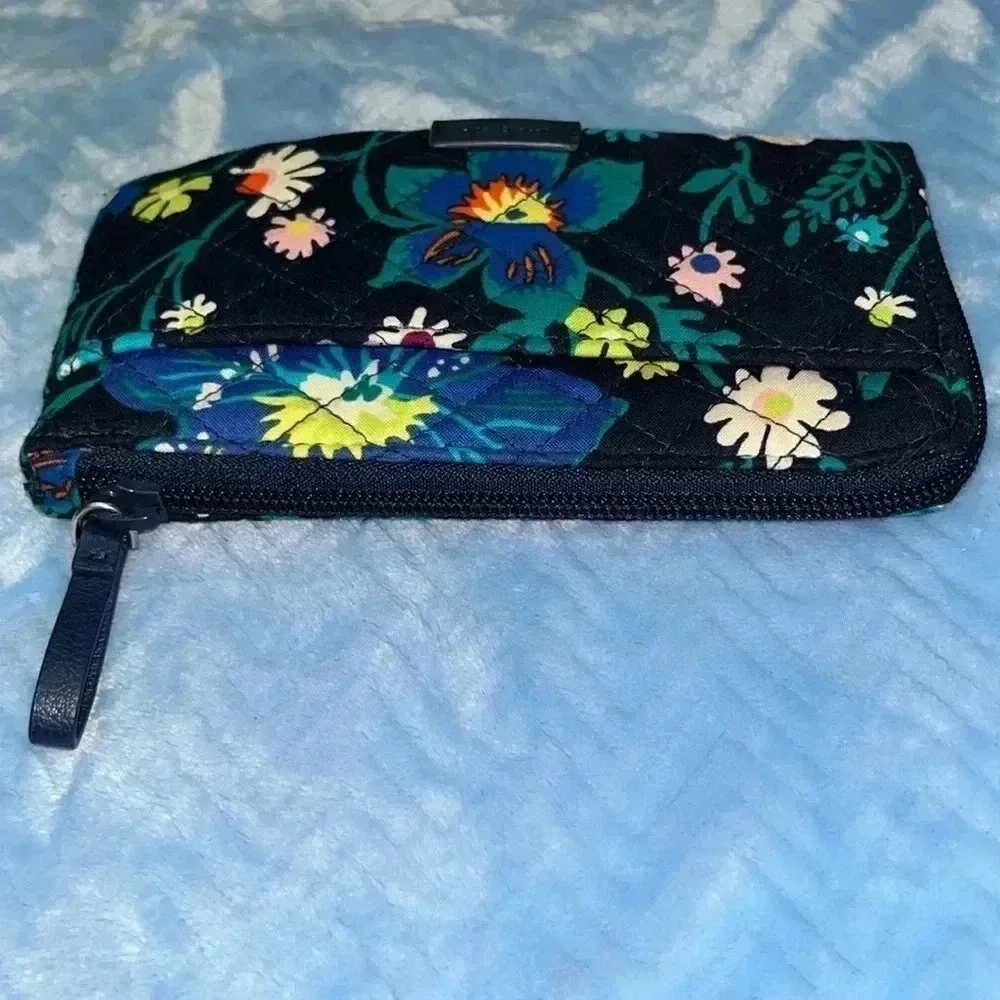 Vera Bradley Wallet NWOT